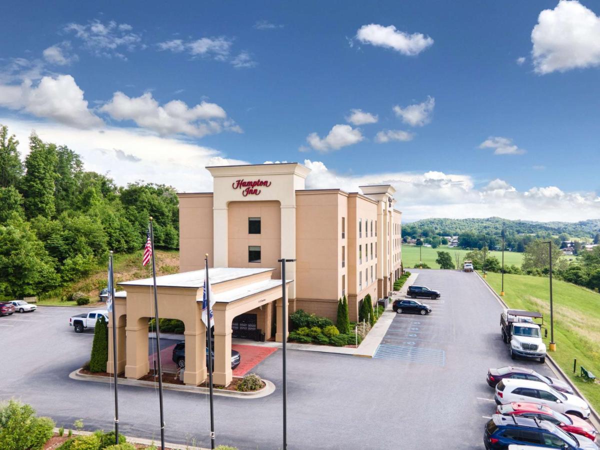 Hampton Inn Элкинс Экстерьер фото
