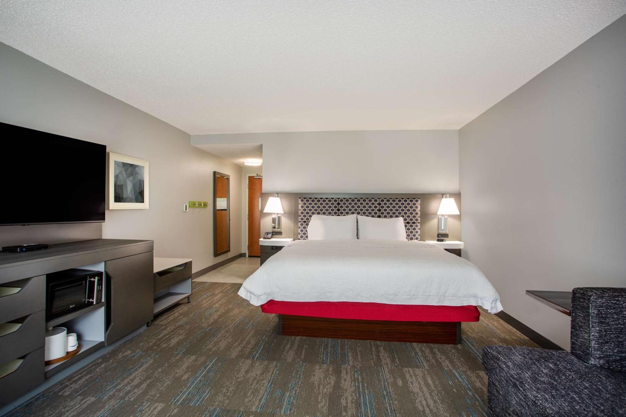 Hampton Inn Элкинс Экстерьер фото