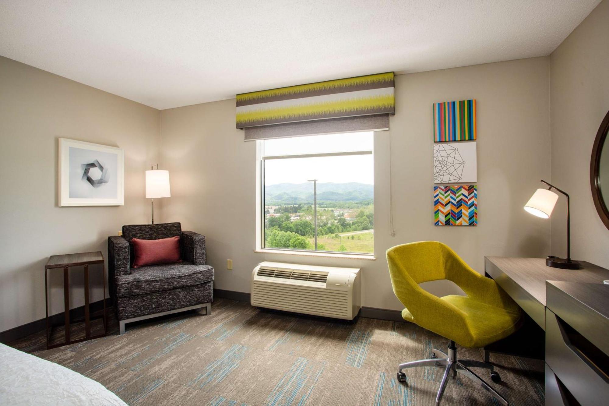 Hampton Inn Элкинс Экстерьер фото