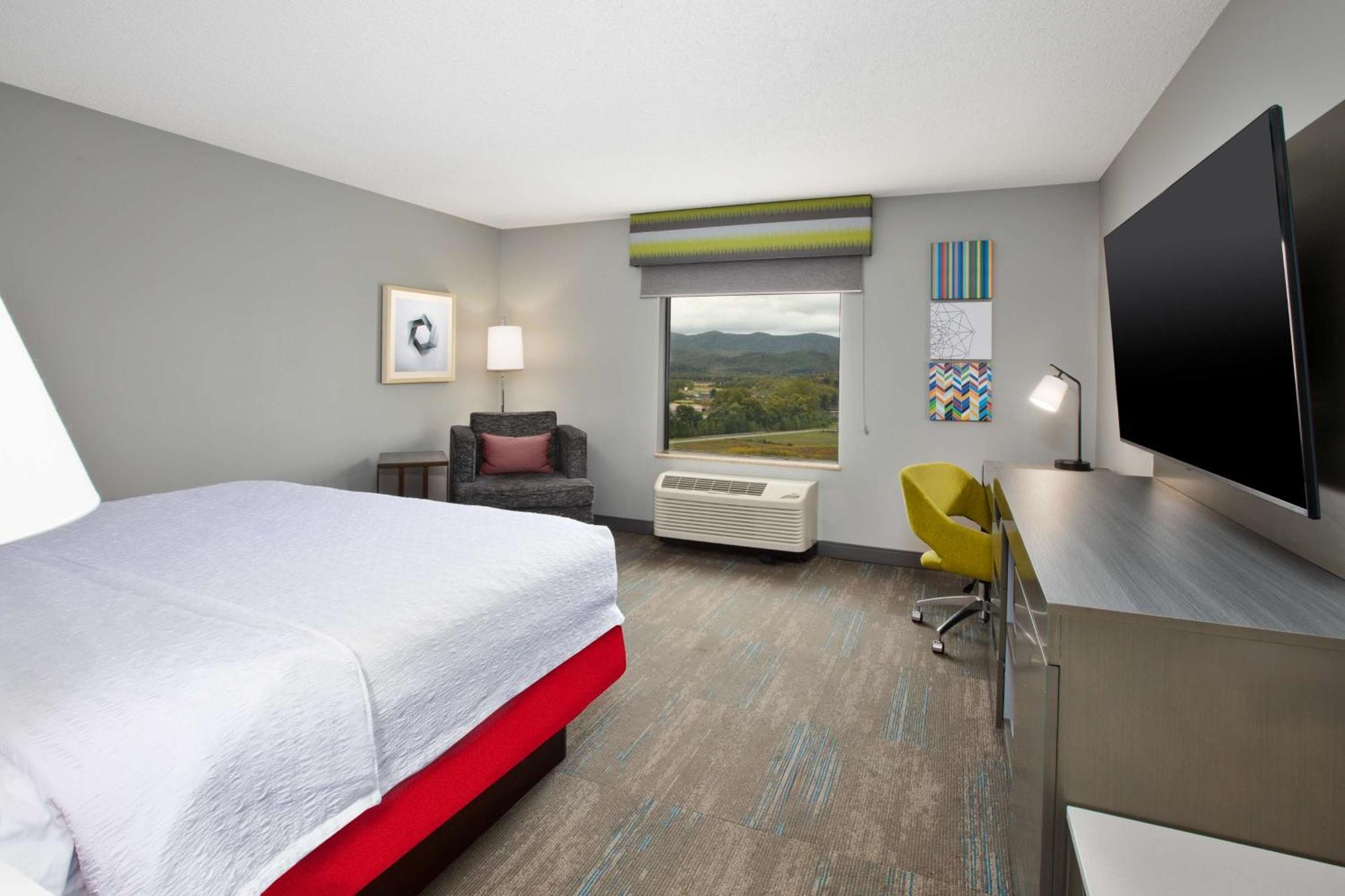 Hampton Inn Элкинс Экстерьер фото